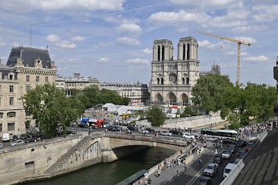 HOTEL LES RIVES DE NOTRE DAME