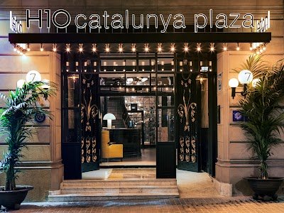 H10 CATALUNYA PLAZA staycation in manila philippines