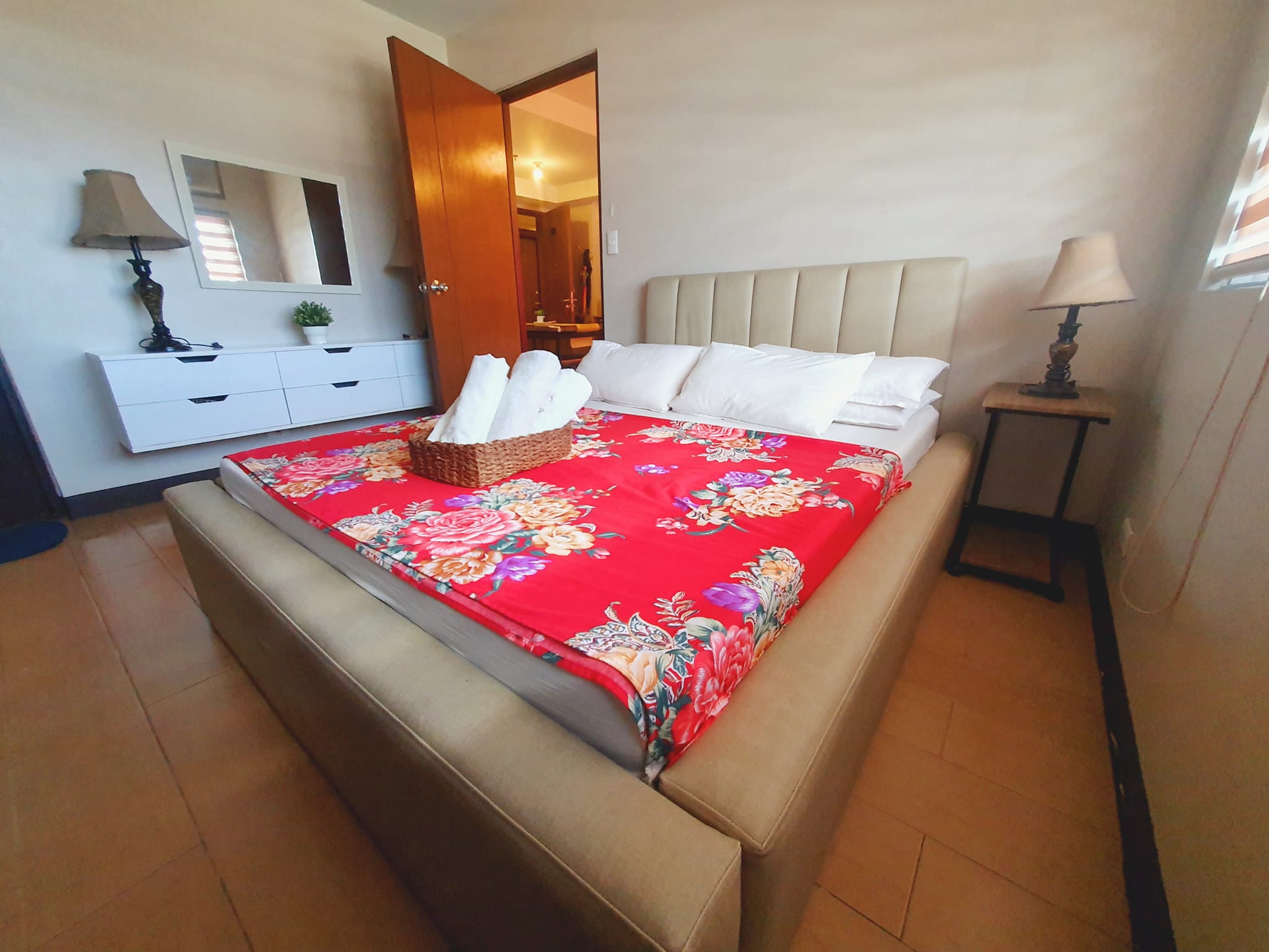 #36 Manhattan Heights cubao D