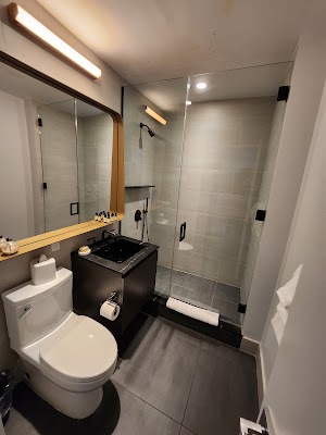 985HOTEL HA HA staycation in manila philippines