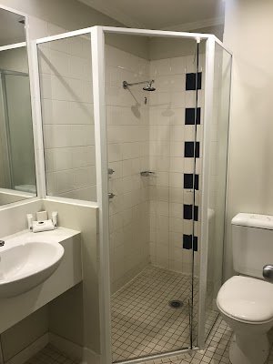 TRAVELODGE PHILLIP STREET staycation in manila philippines